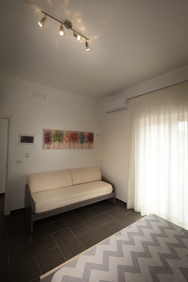 B&B Marco Polo 16 Trinitapoli Exterior foto